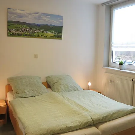 In The Centre Of With View * וילינגן