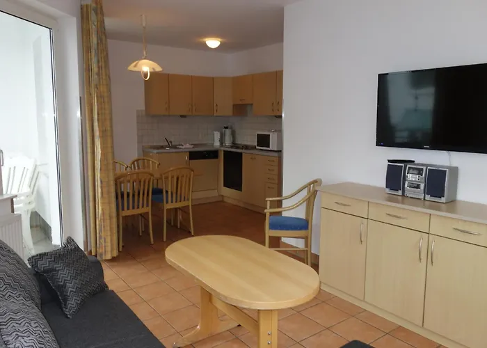 In The Centre Of With View * Willingen (Upland)